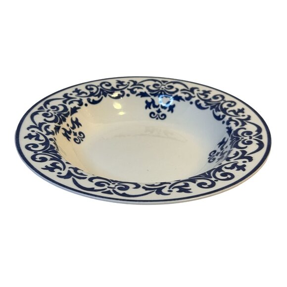 Victoria & Beale 7011Claire Fine Translucent Porcelain Rim Soup Bowl 8 3/4"HTF - Picture 2 of 7